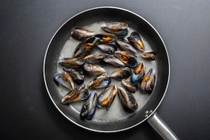 Preparazione Zuppa di cozze napoletana  - Fase 2