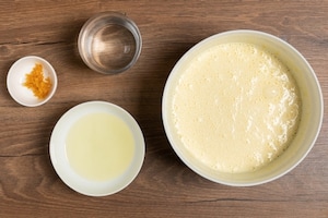 Preparazione Ciambellone all'acqua - Fase 1