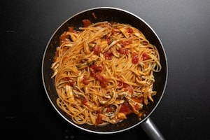 Preparazione Pasta con alici fresche - Fase 4