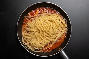 Preparazione Pasta con alici fresche - Fase 3