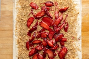 Preparazione Strudel di prugne vegano - Fase 4