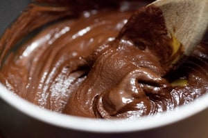 Preparazione Torta di crepes con mousse di cioccolato - Fase 3