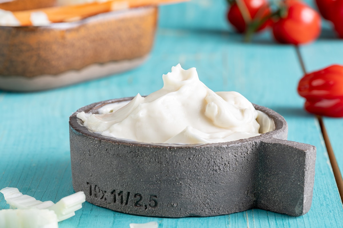 Come si fa la maionese vegana con l'acquafaba: facile, veloce e light