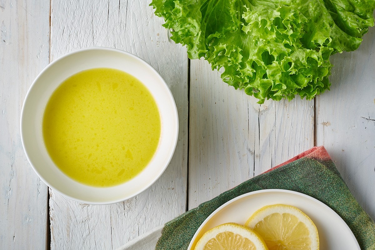 Condimenti per l’insalata dressing e consigli per renderla sfiziosa