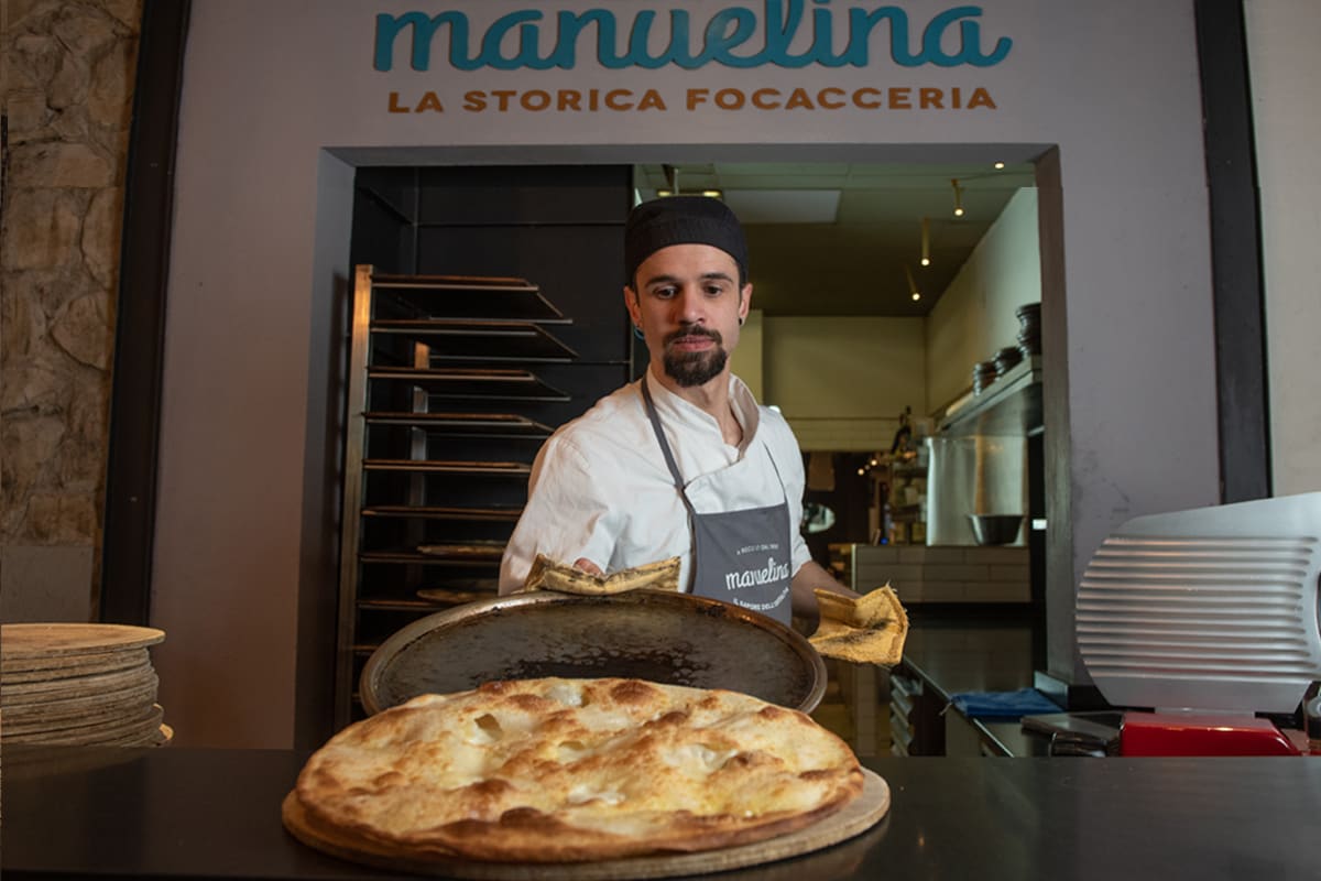 Manuelina e la focaccia col formaggio: una storia lunga 138 anni