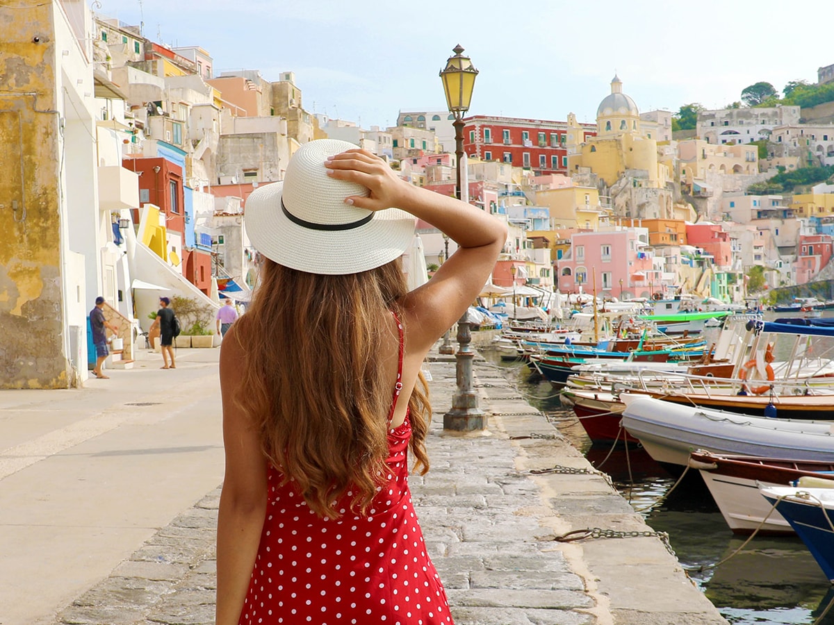 Tomato Girl Summer è stato il trend definitivo dell’estate: cos’è e perché (non) ci ha conquistato