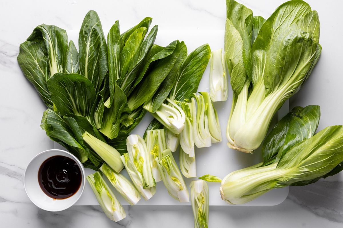 Cos’è il pak choi? Cinque risposte su una verdura piena di (bellissime) sorprese!