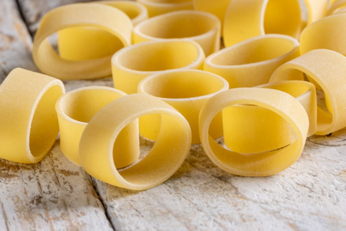 Calamarata, cos'è e come cucinarla: le nostre migliori ricette Calamarata, cos'è e come cucinarla: le nostre migliori ricette