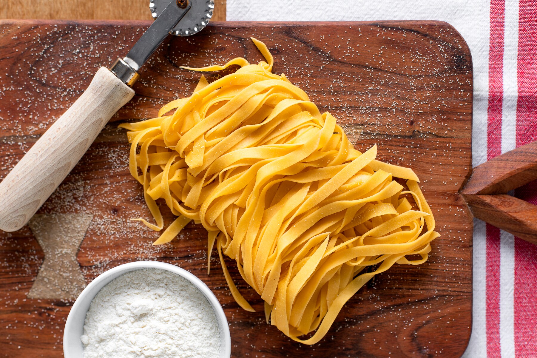 Tagliatelle, cosa sono e come cucinarle: le nostre 20 migliori ricette Tagliatelle, cosa sono e come cucinarle: le nostre 20 migliori ricette