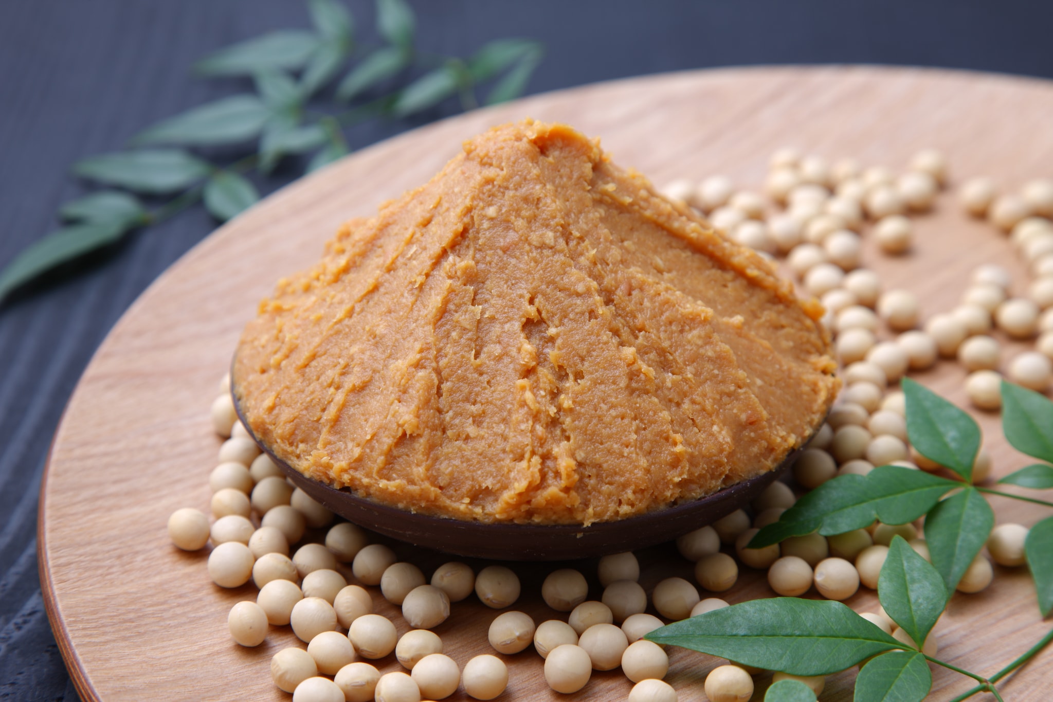 Che cos’è il miso: cinque risposte su un ingrediente segreto della cucina orientale tutto da scoprire
