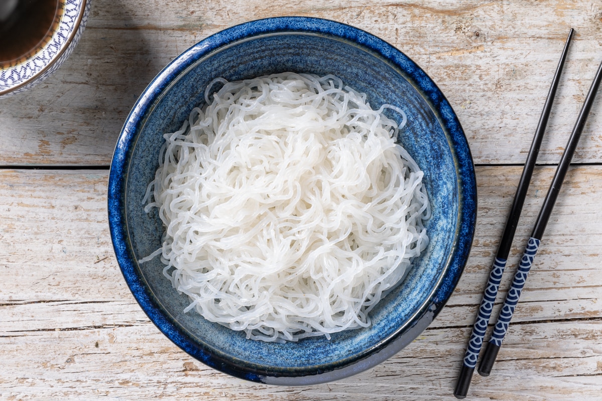 Cosa sono i noodles, da dove vengono e come si mangiano: cinque risposte per conoscerli e gustarli al meglio!