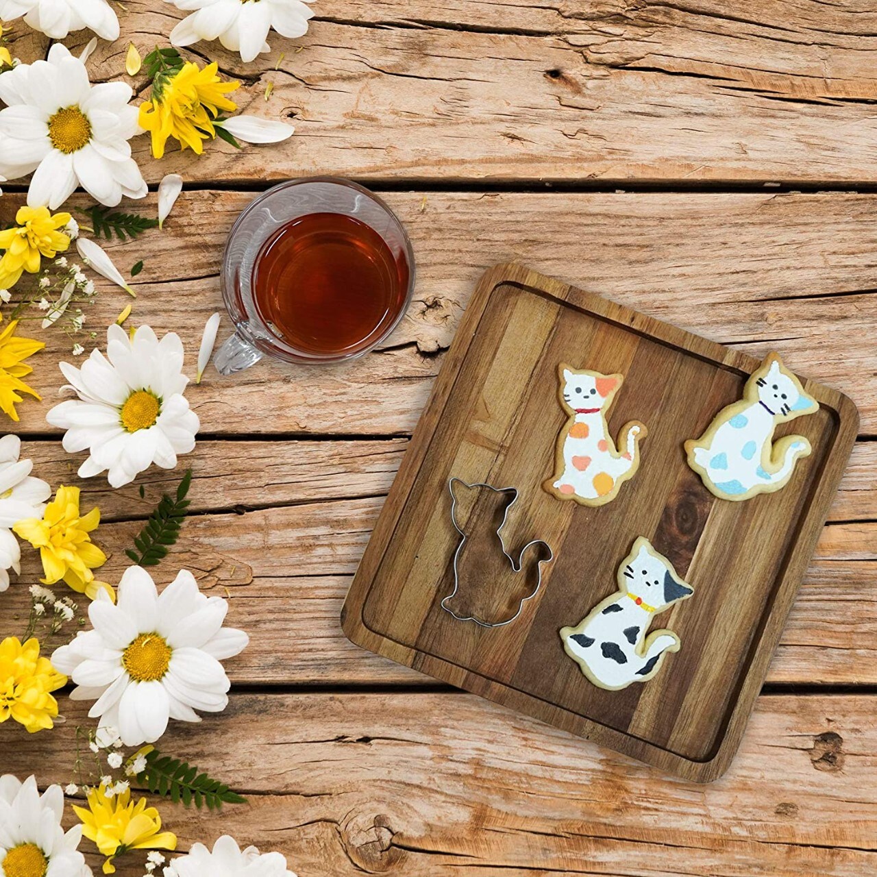 Giornata del Gatto, 20 accessori (e 2 ricette) per averli sempre accanto. Anche in cucina ...