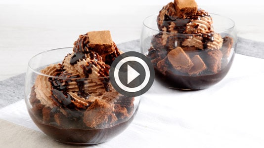 Guarda il video della ricetta Bicchierino ai due cioccolati