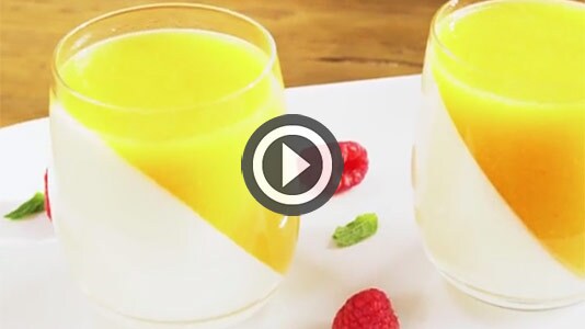 Guarda il video della Panna cotta allo yogurt greco e pesche