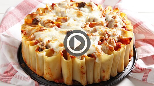 Guarda il video dello Sformato di rigatoni giganti