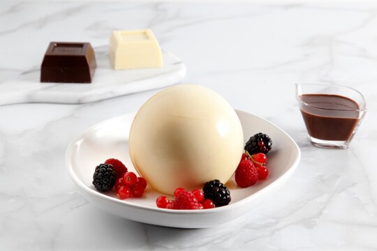 Guarda il video della Choco ball di cioccolato bianco