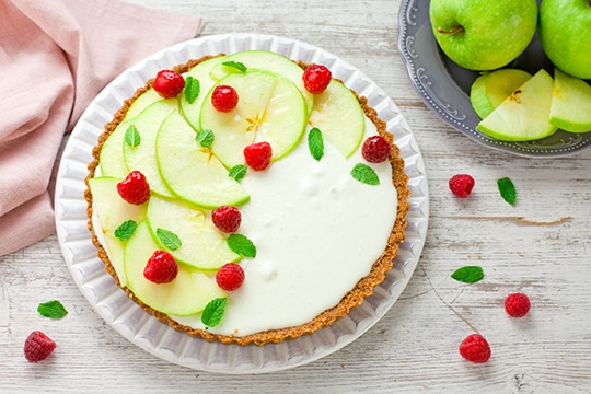 Guarda il video della Crostata con panna cotta alla mela verde