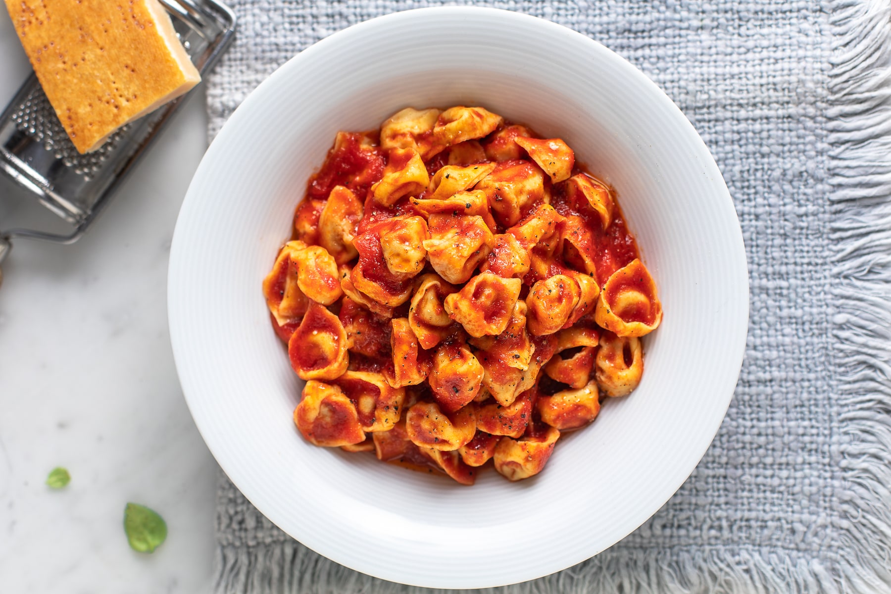 Tortellini al pomodoro ricetta