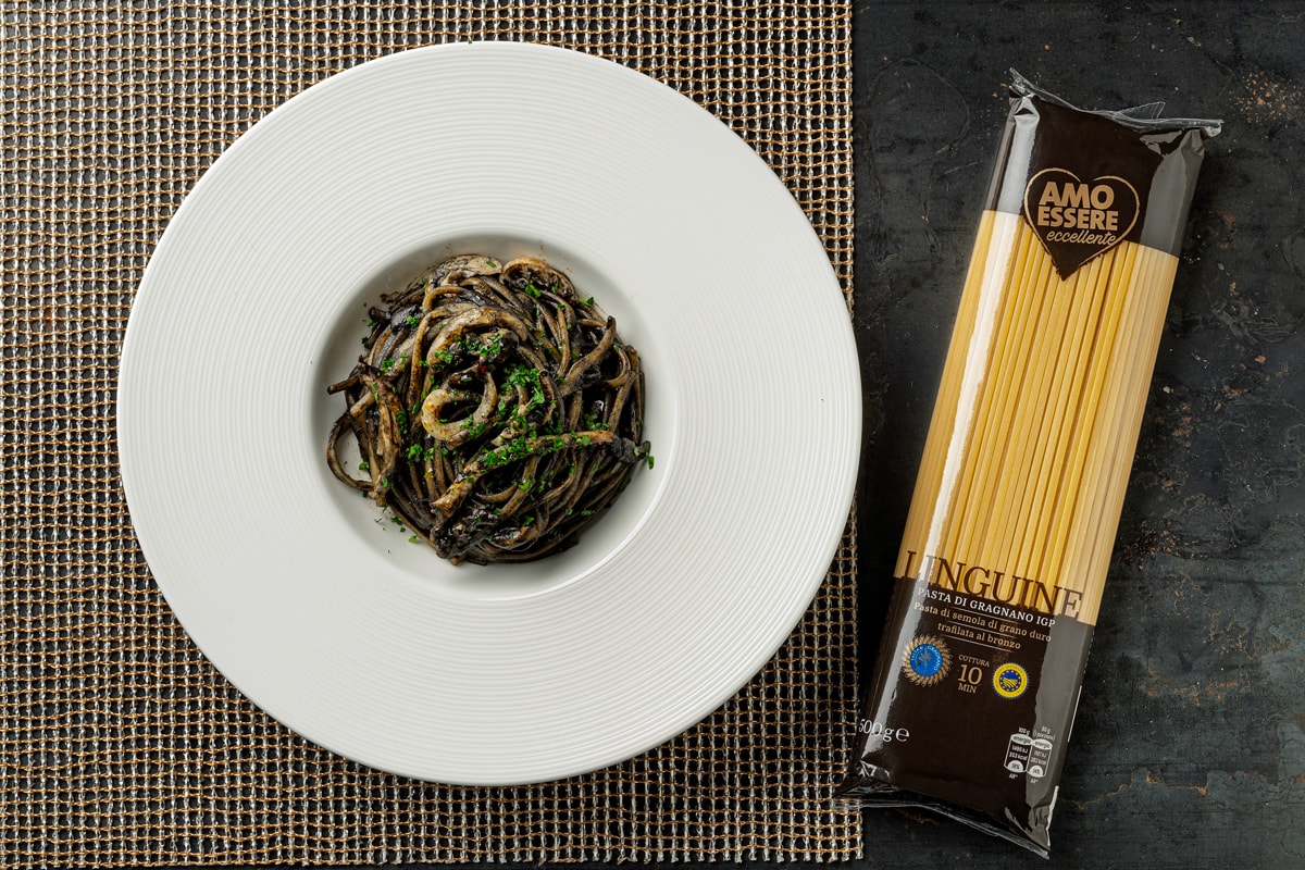 Linguine al nero di seppia ricetta