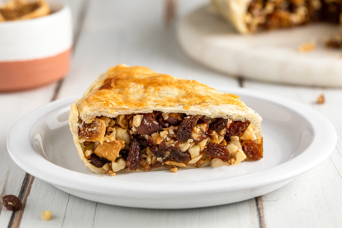 Sfogliata di frutta secca al miele di rosmarino ricetta