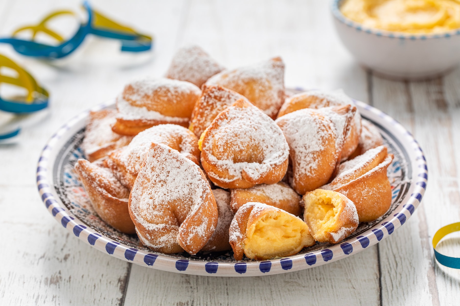 Tortelli fritti alla crema ricetta