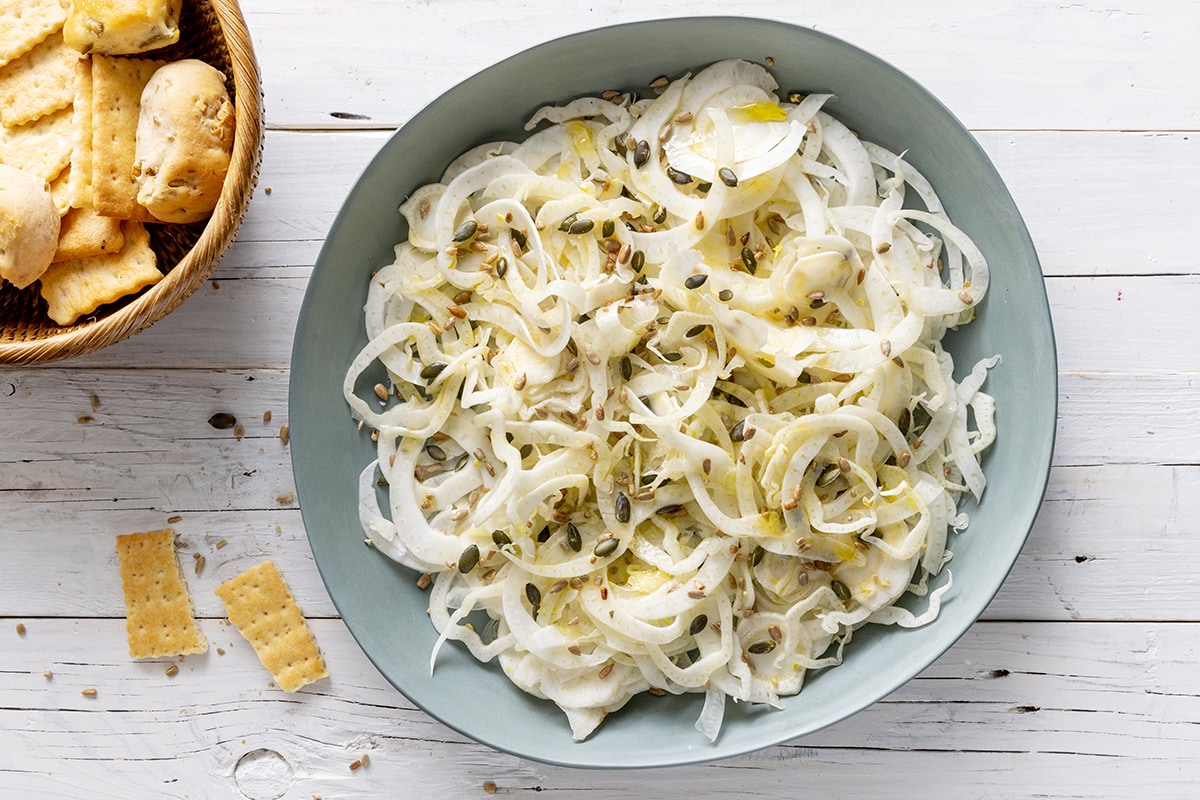 Insalata di finocchi con semi di zucca e girasole ricetta