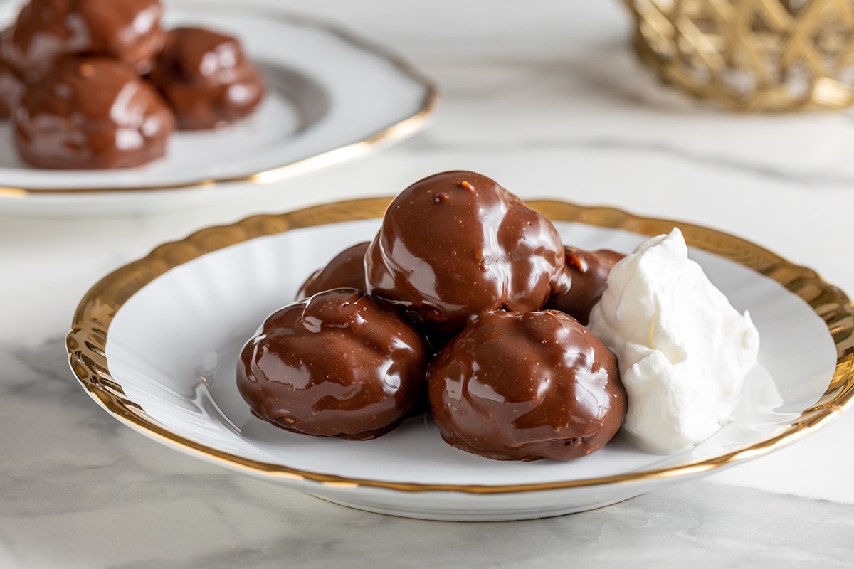 Profiteroles al cioccolato ricetta