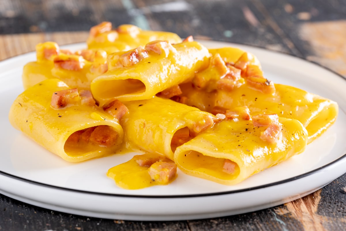 Paccheri alla mortadella ricetta