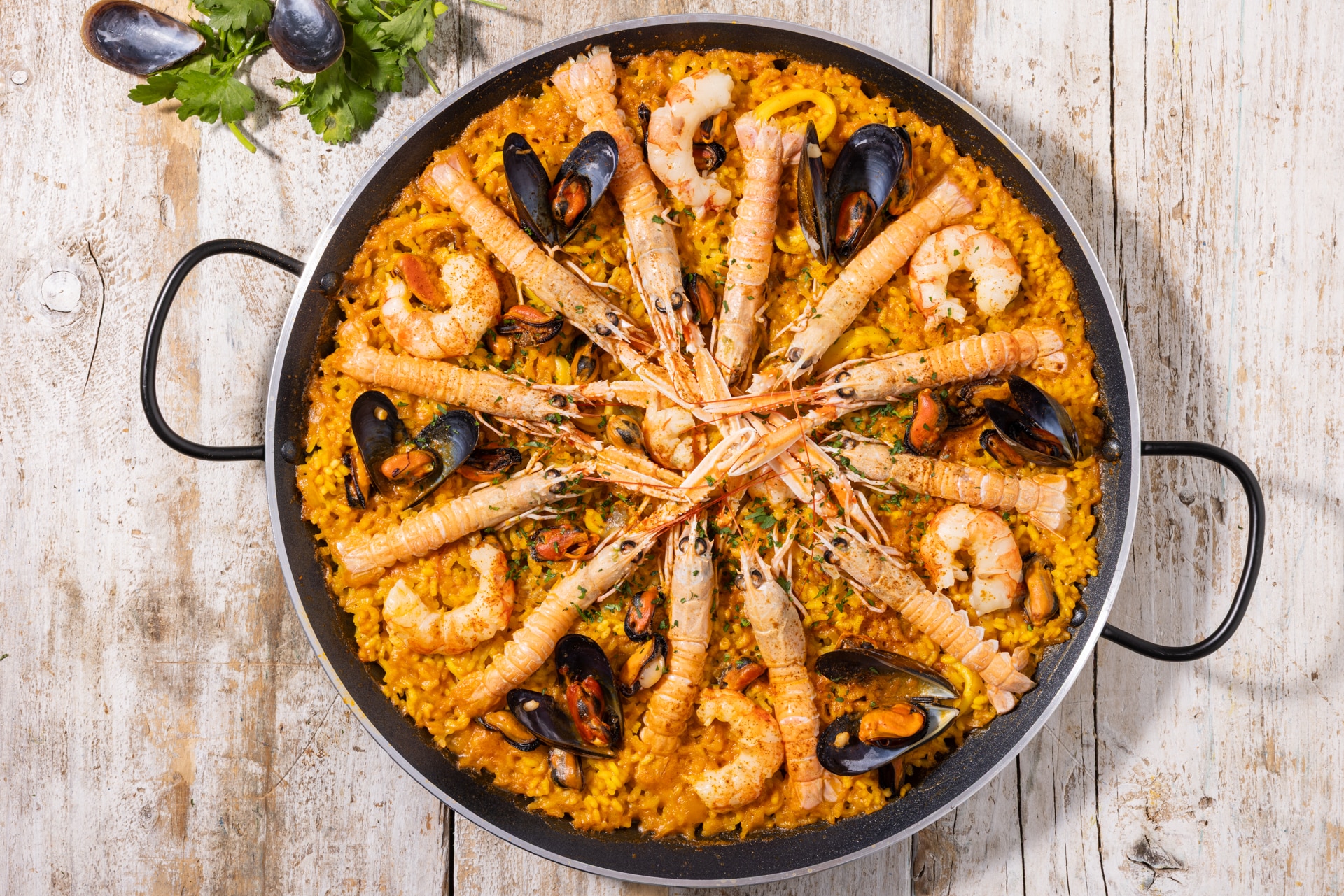 Paella di pesce ricetta