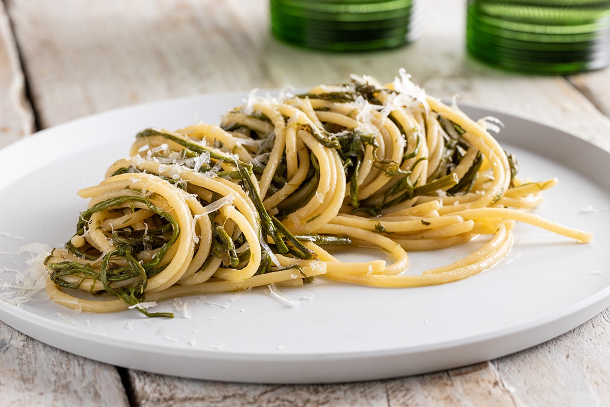 Pasta con asparagi selvatici ricetta