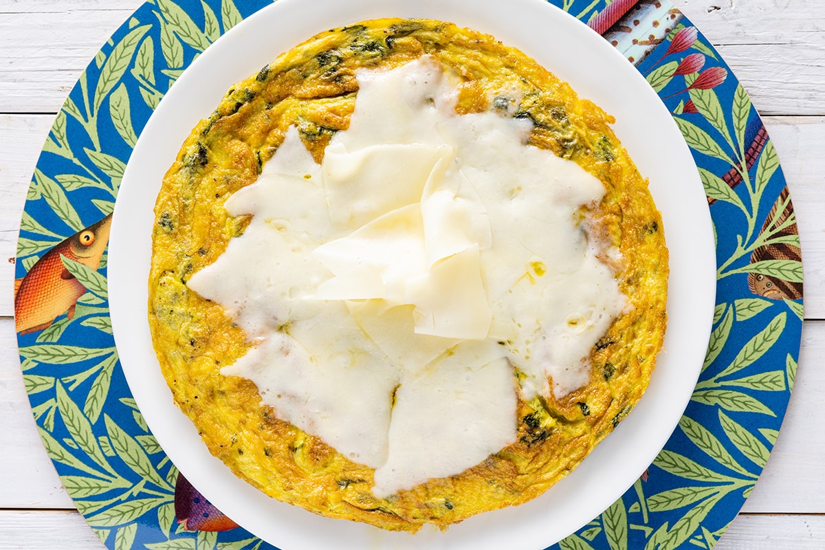 Frittata di bietole e provola ricetta