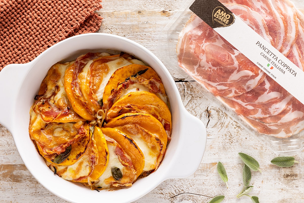 Parmigiana di zucca, provola e pancetta ricetta