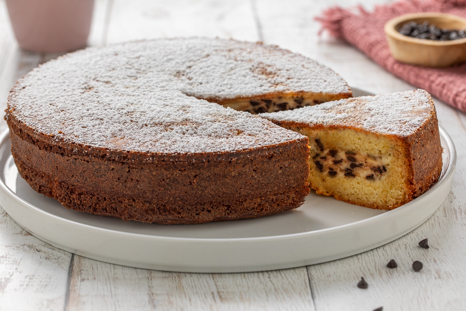 Torta versata alla ricotta e gocce di cioccolato ricetta