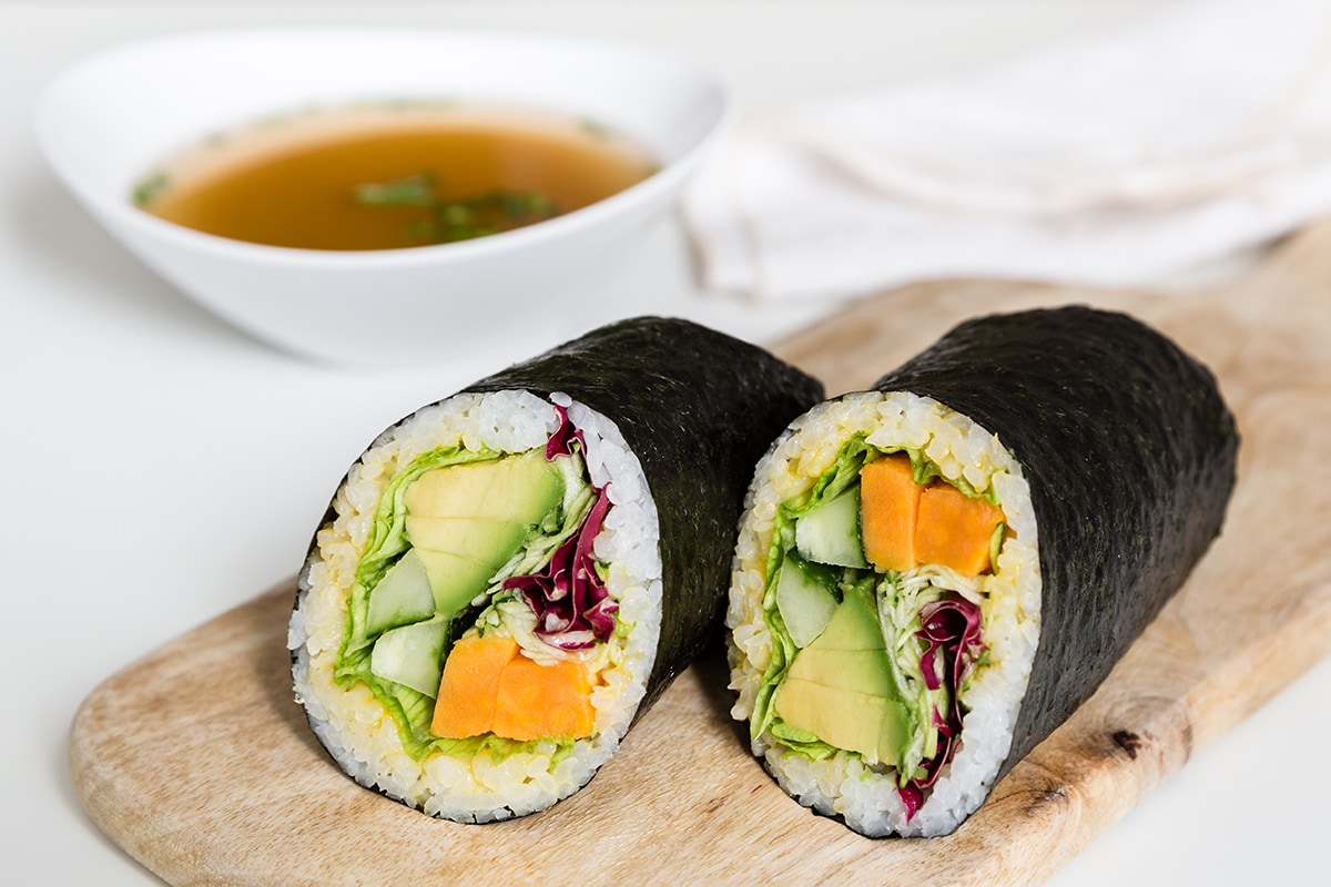 Sushi burrito vegetariano ricetta