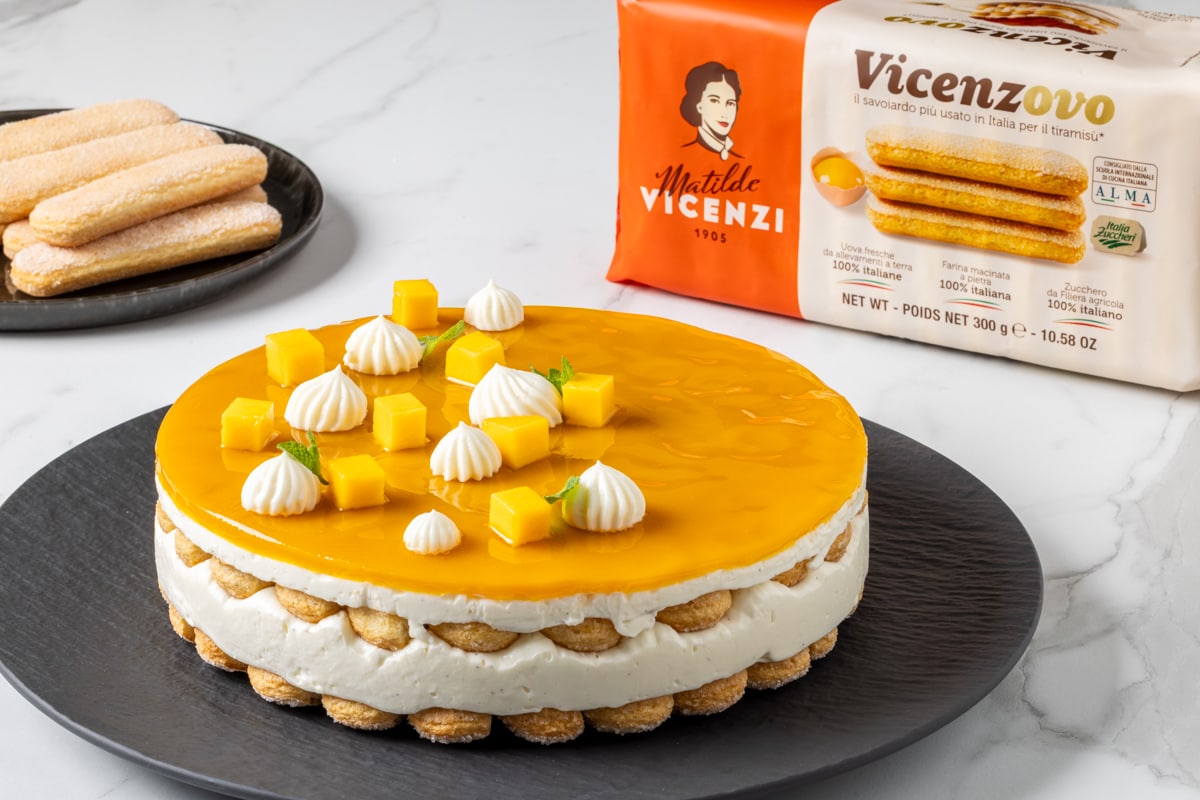 Torta estiva al mango con savoiardi ricetta