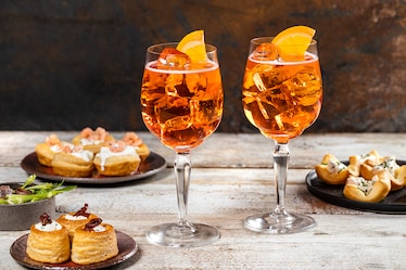 Food pairing: 20 ricette facili e sfiziose da abbinare ai vostri 10 cocktail preferiti